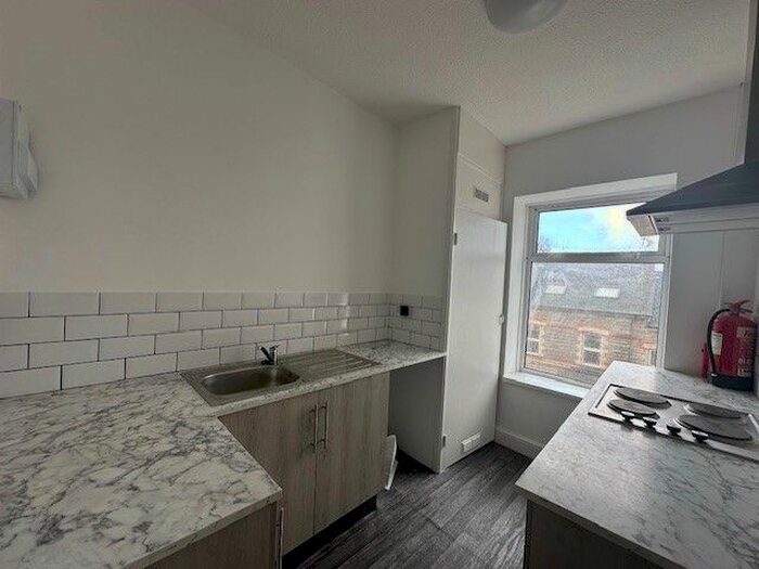 1 Bedroom Flat To Rent In Maughan Terrace, Penarth, CF64