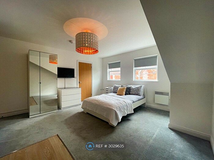 Studio To Rent In Victoria Road South, Southsea, PO5