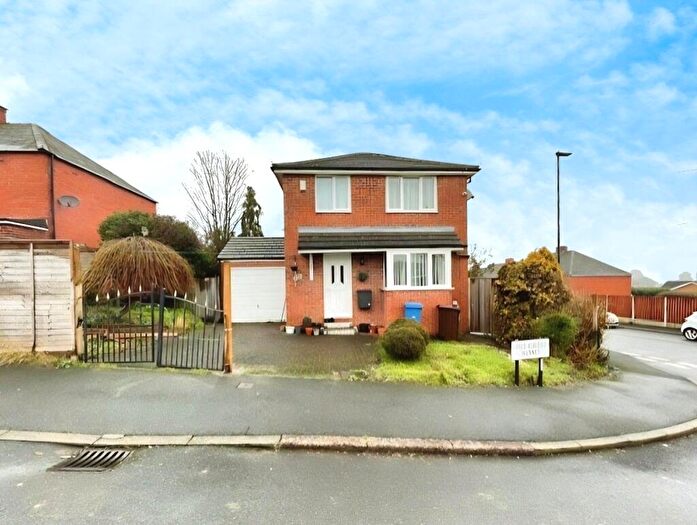 3 Bedroom Detached House For Sale In Hillcrest Road, Chapeltown, Sheffield, S35