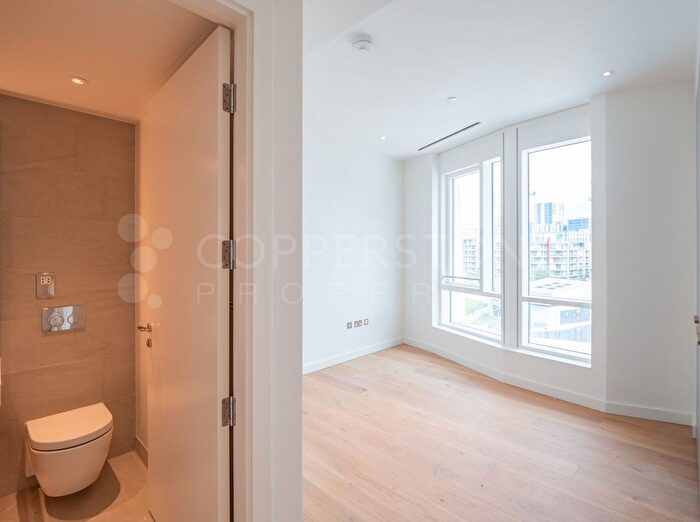 2 Bedroom Flat For Sale In Prospect Place, Battersea Power Station, London, SW8