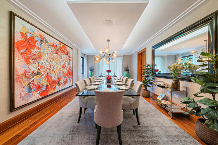 4 Bedroom Apartment To Rent In Maple Court, London, N2