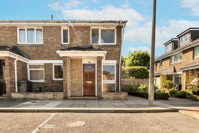 2 Bedroom Terraced House To Rent In Pettiward Close, London, SW15