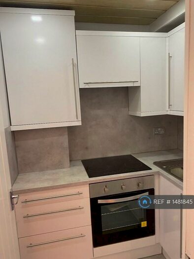 1 Bedroom Flat To Rent In Portland Place, Hamilton, ML3