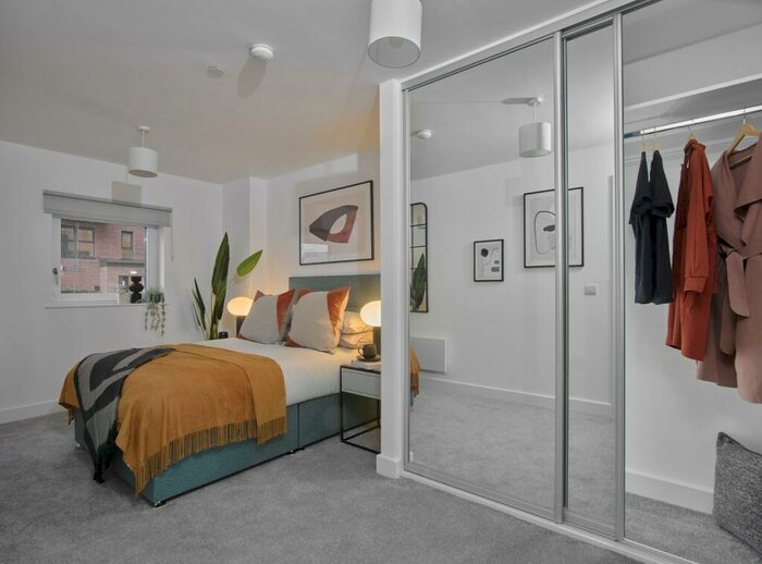 2 Bedroom Apartment To Rent In Pin Yard Leeds, LS11