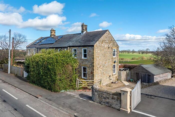 4 Bedroom Semi-Detached House For Sale In Great North Road, Clifton, NE61