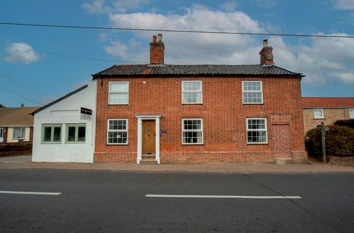5 Bedroom Detached House For Sale In Longfield, High Street, Hopton, Diss, Suffolk, IP22