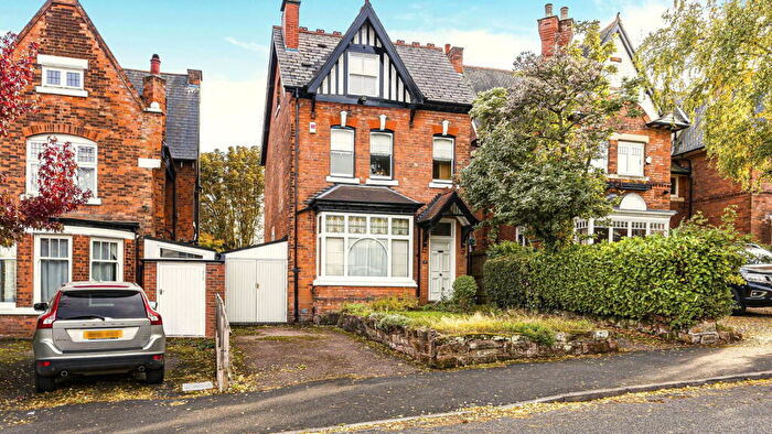 4 Bedroom Detached House For Sale In Bishops Road, Sutton Coldfield, B73