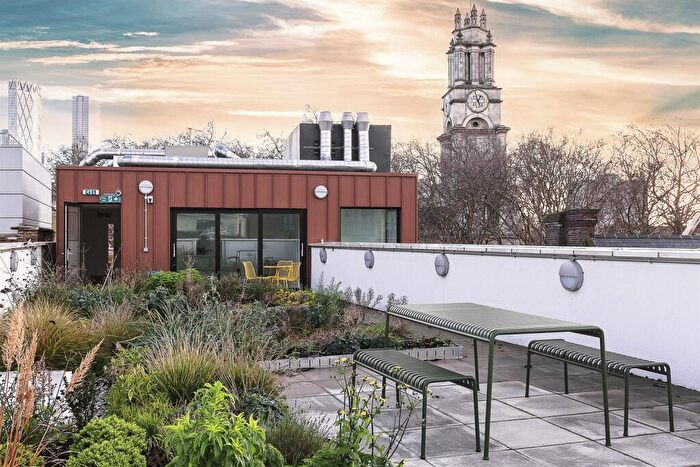 Apartment To Rent In Node Limehouse, E14