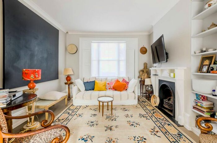 5 Bedroom Property To Rent In Holmead Road, Moore Park Estate, London, SW6