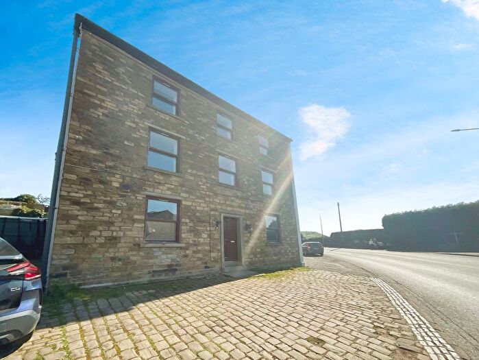 2 Bedroom Flat To Rent In Higher Gate, Accrington, BB5