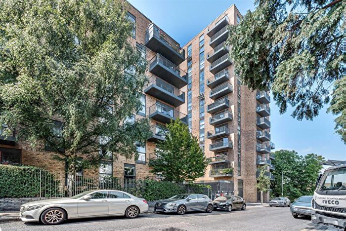 1 Bedroom Flat For Sale In Masters Court, Lyon Road, Harrow, HA1