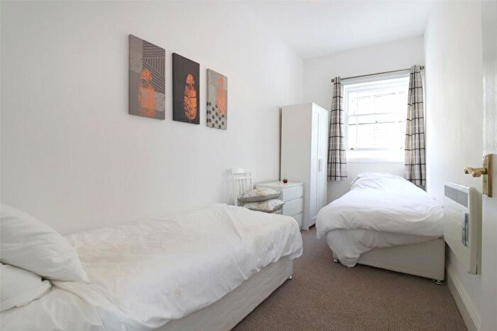 3 Bedroom Apartment For Sale In New Road, Bideford, EX39