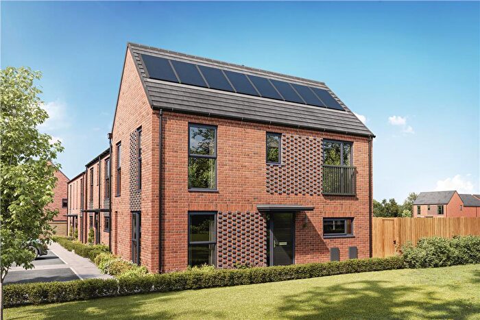 3 Bedroom Semi-Detached House For Sale In Bristol Road South, Longbridge, B45
