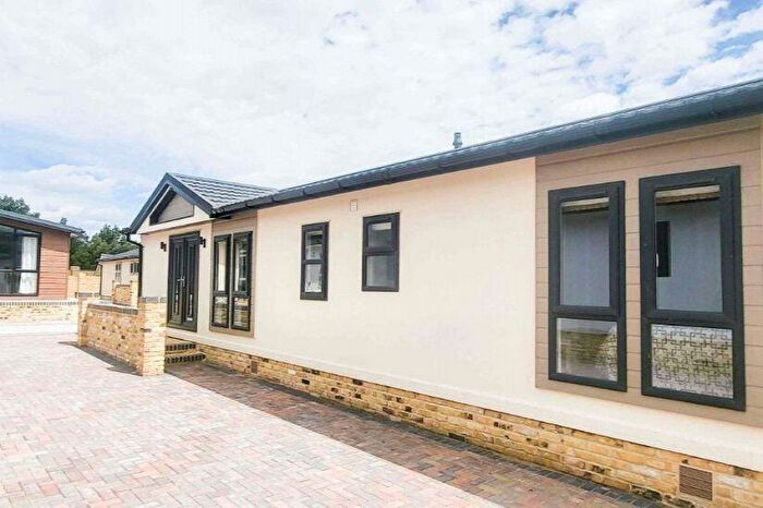 Park Home For Sale In Two Bed Wessex Canford (), Crowsheath Estate, Downham, Billericay, Essex, CM11