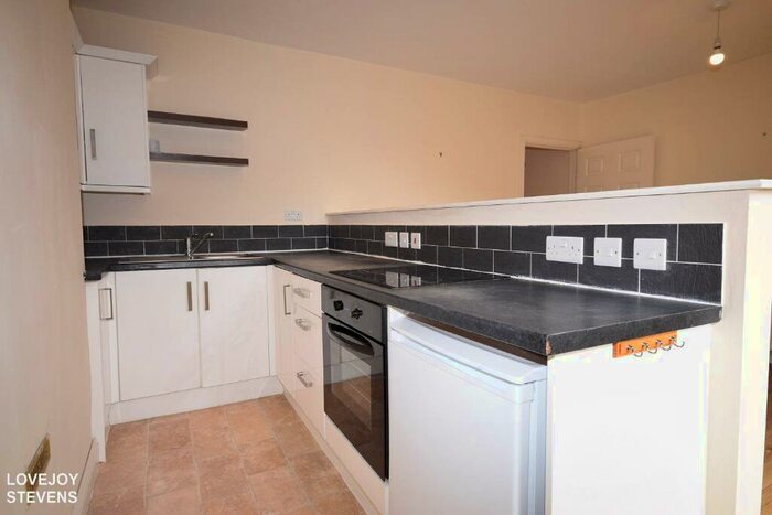 1 Bedroom Maisonette To Rent In West Street, Newbury, RG14