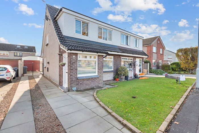 3 Bedroom Semi Detached House For Sale In Gala Avenue, Renfrew, Renfrewshire, PA4