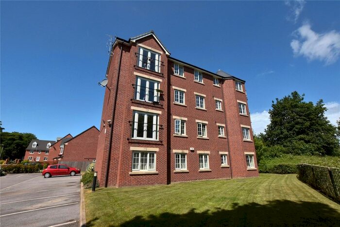 2 Bedroom Flat To Rent In Murray Way, New Forest Village, Leeds, LS10