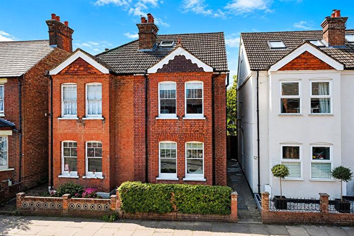 4 Bedroom Property For Sale In Burnham Road, St. Albans, AL1