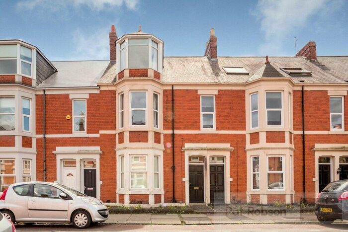 2 Bedroom Apartment To Rent In Glenthorn Road, Jesmond, Newcastle Upon Tyne, NE2