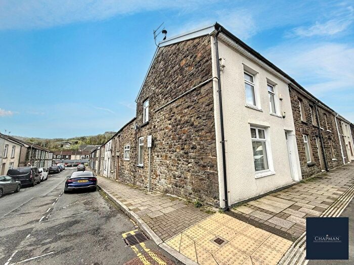 3 Bedroom End Of Terrace House For Sale In North Road, Porth, CF39