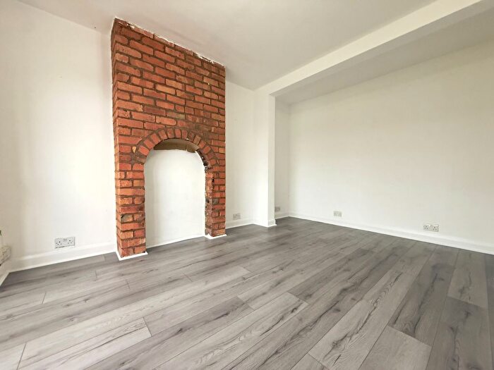 3 Bedroom Property To Rent In Broad Lane, Birmingham, B14