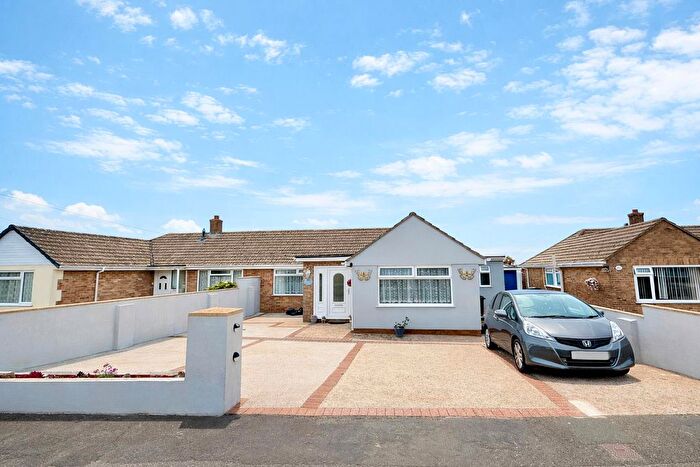 3 Bedroom Bungalow For Sale In Lakes Road, Brixham, TQ5
