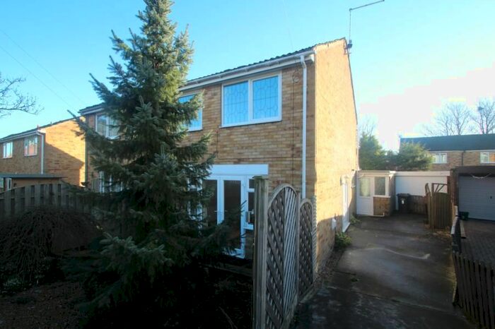 3 Bedroom Property To Rent In Chestnut Avenue, Harrogate, HG1