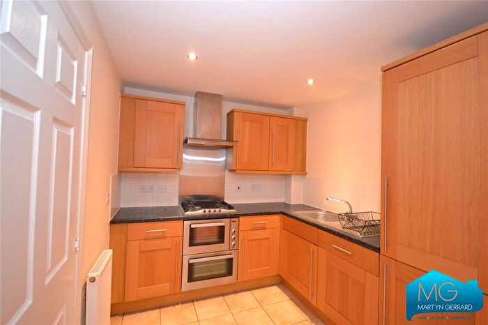 1 Bedroom Flat To Rent In Lerwick Court, Bressay Drive, Mill Hill, NW7