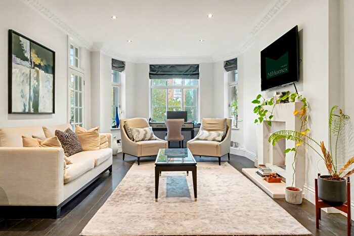 2 Bedroom Flat For Sale In Maida Vale, London, W9