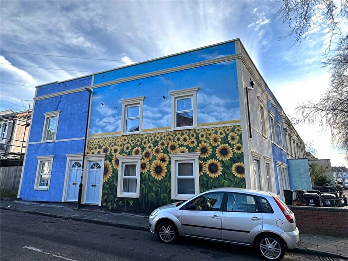 1 Bedroom Apartment To Rent In Cleave Street, St Werburghs, Bristol, BS2