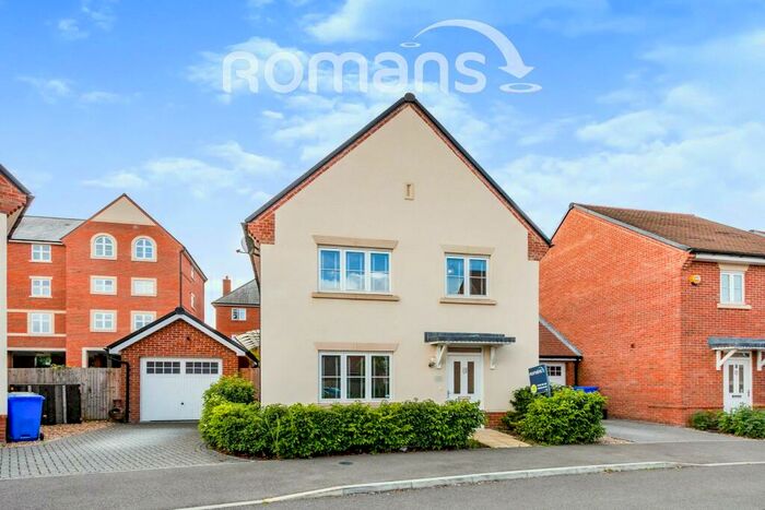 4 Bedroom Detached House To Rent In Tanner Street, GU11