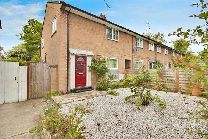 3 Bedroom End Of Terrace House For Sale In Boxfield, Welwyn Garden City, AL7