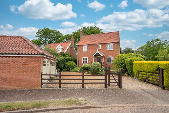 4 Bedroom Detached House For Sale In Church Close, South Walsham, Norwich, NR13
