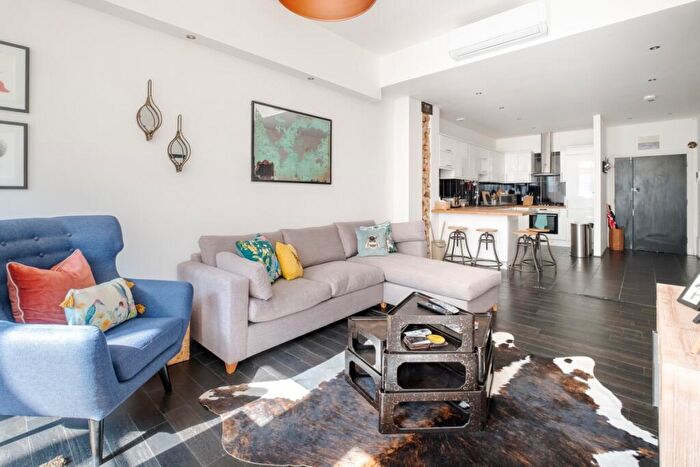 1 Bedroom Flat To Rent In Commercial Street London, E1