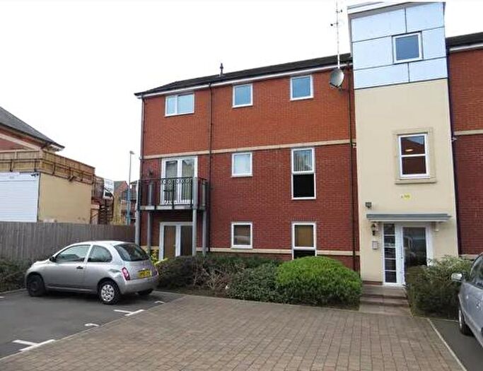 2 Bedroom Flat To Rent In Barrett Street, B66