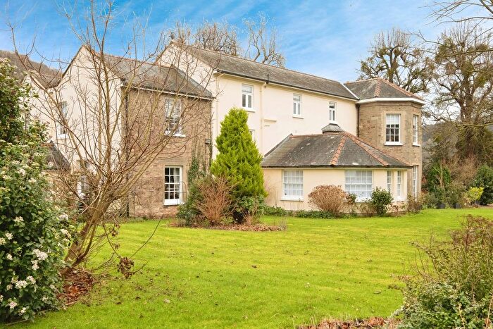 2 Bedroom Flat For Sale In Priory Lea, Walford, Ross-On-Wye, HR9