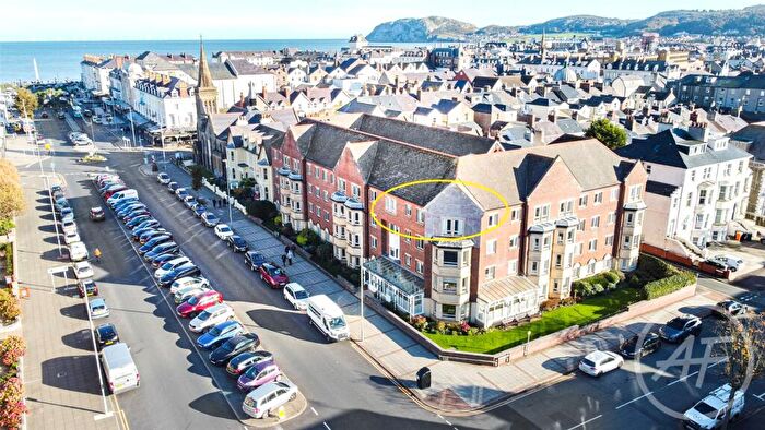 2 Bedroom Penthouse For Sale In Gloddaeth Street, Llandudno, Conwy, LL30