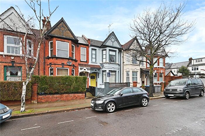 3 Bedroom Flat For Sale In Ancona Road, London, NW10