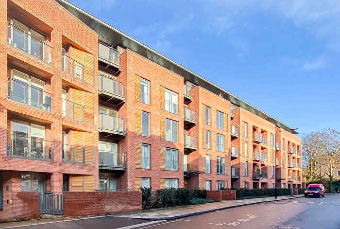 3 Bedroom Flat To Rent In Maygrove Road, London, NW6