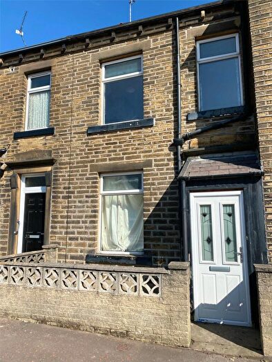 3 Bedroom Terraced House To Rent In Albert Road, Pellon, Halifax, HX2