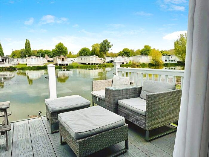 3 Bedroom Lodge For Sale In Mallard Lake, Cotswold Hoburne, Cotswold Lakes, GL7