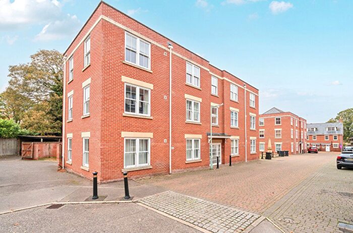 2 Bedroom Flat For Sale In Stephensons Place, Bury St Edmunds, IP32