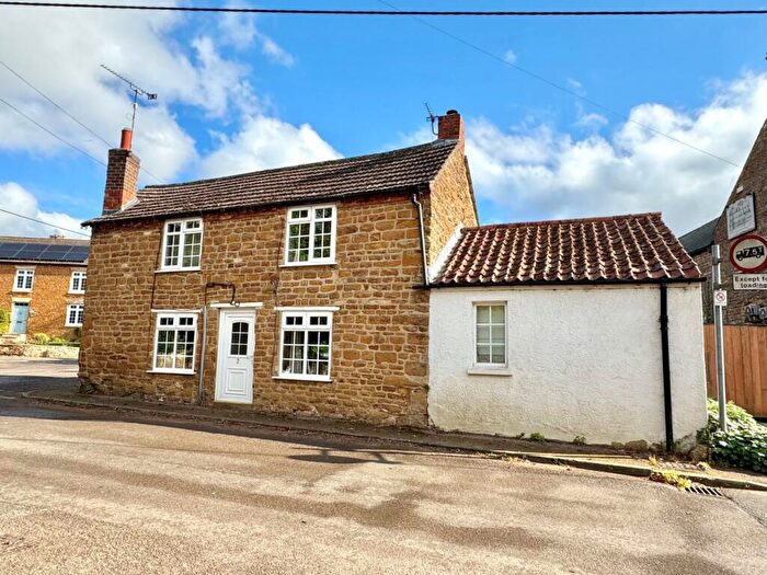 3 Bedroom Detached House For Sale In Main Street, Sproxton, LE14