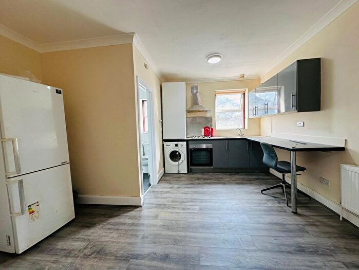 1 Bedroom Flat To Rent In Church Road, Manor Park, London, E12