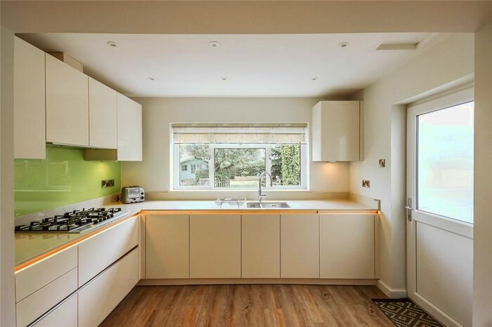 4 Bedroom Detached House To Rent In Badminton Road, Downend, Bristol, BS16