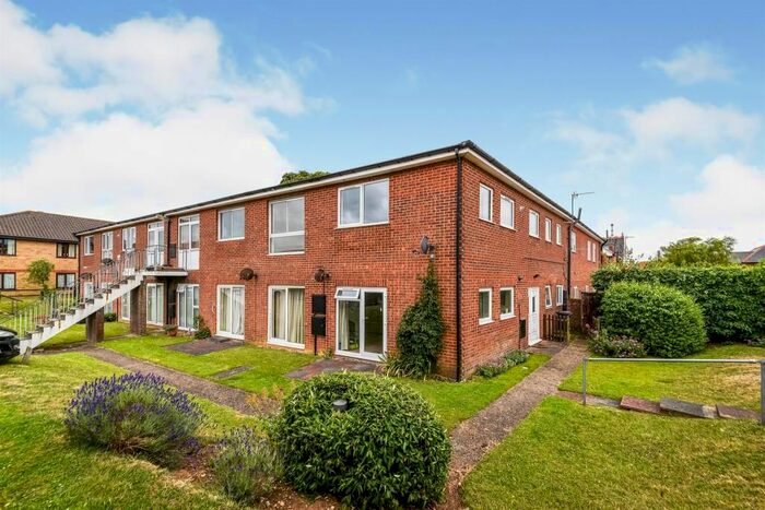 1 Bedroom Flat To Rent In Silfield Gardens, Hunstanton, PE36