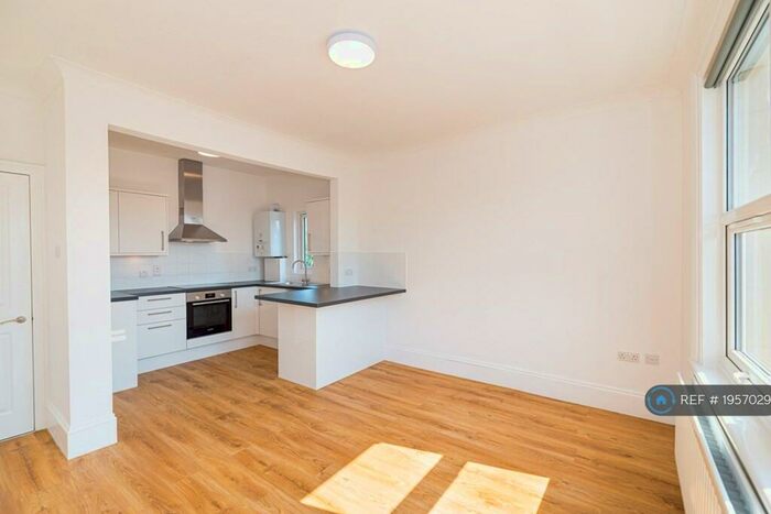1 Bedroom Flat To Rent In Footscray Road, London, SE9