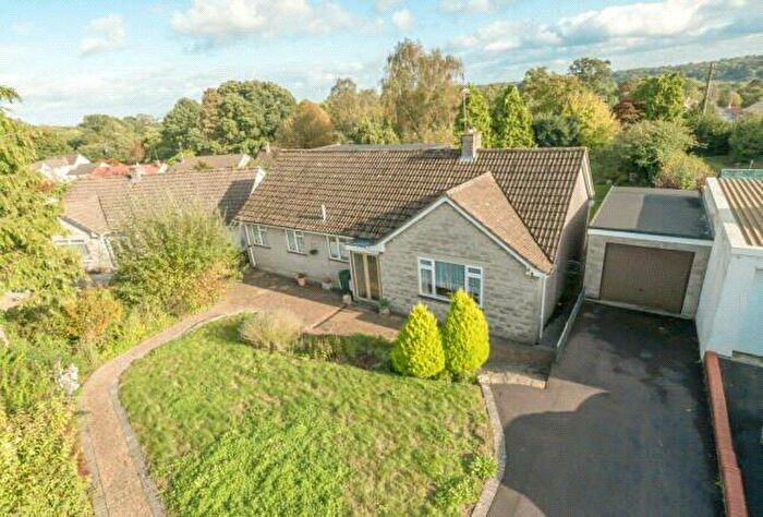 4 Bedroom Bungalow For Sale In Kingsmead Close, Holcombe, Radstock, Somerset, BA3