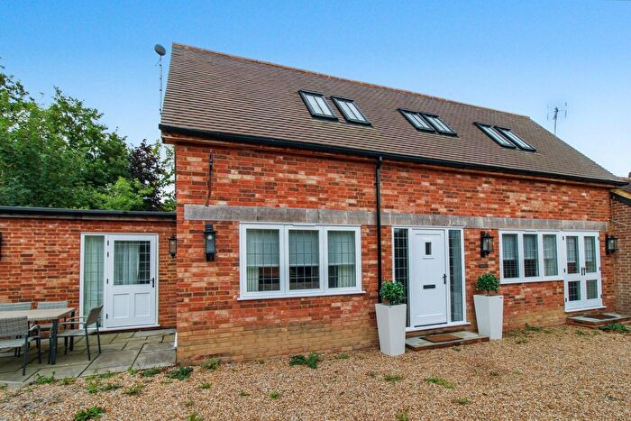 2 Bedroom Detached House To Rent In Stane Street, Ockley, Dorking, RH5