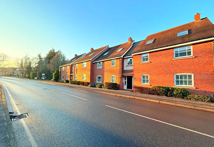 2 Bedroom Apartment For Sale In New Road, Solihull, B91